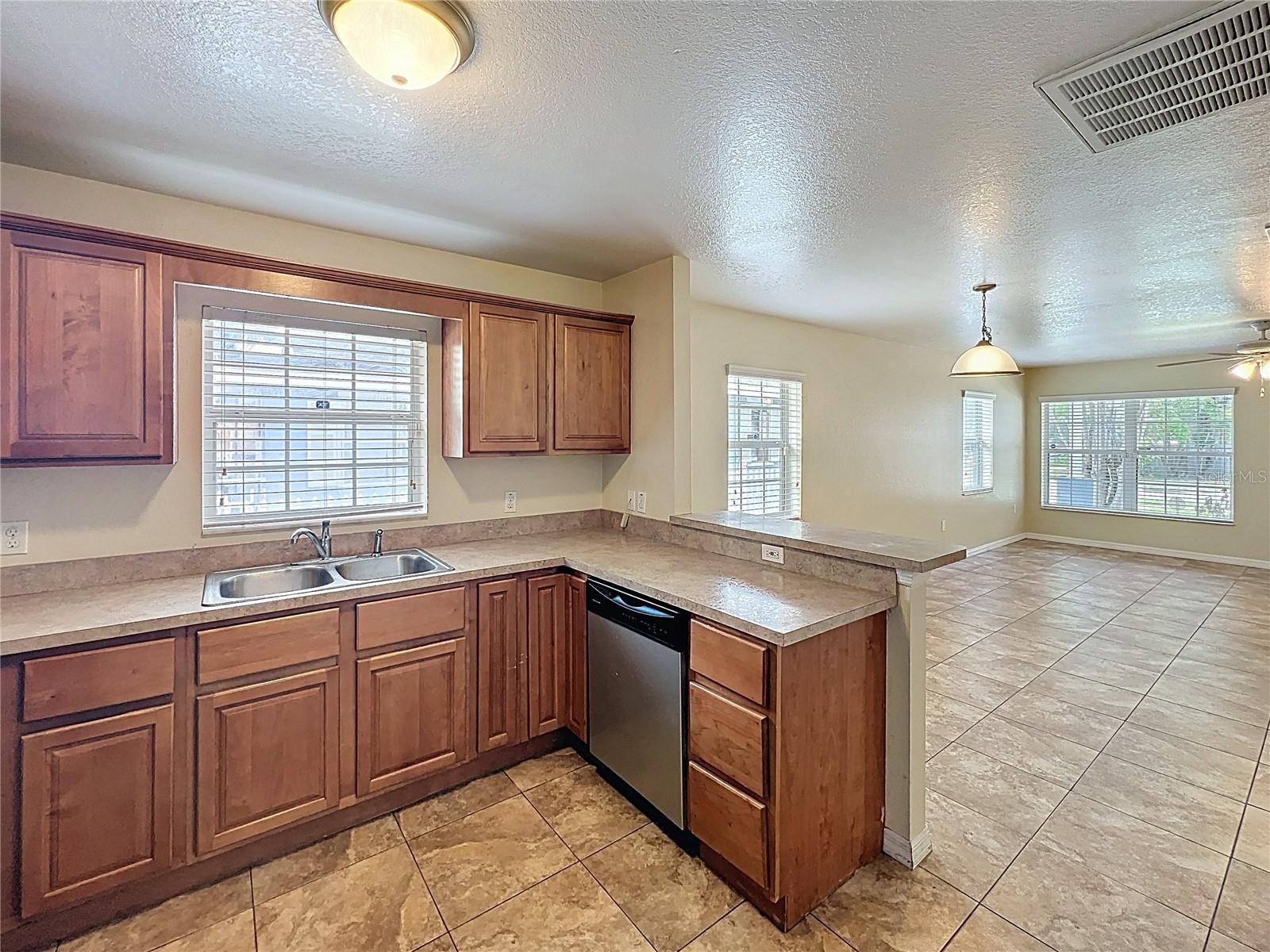 838 N IOWA AVE, LAKELAND, FL, 33801