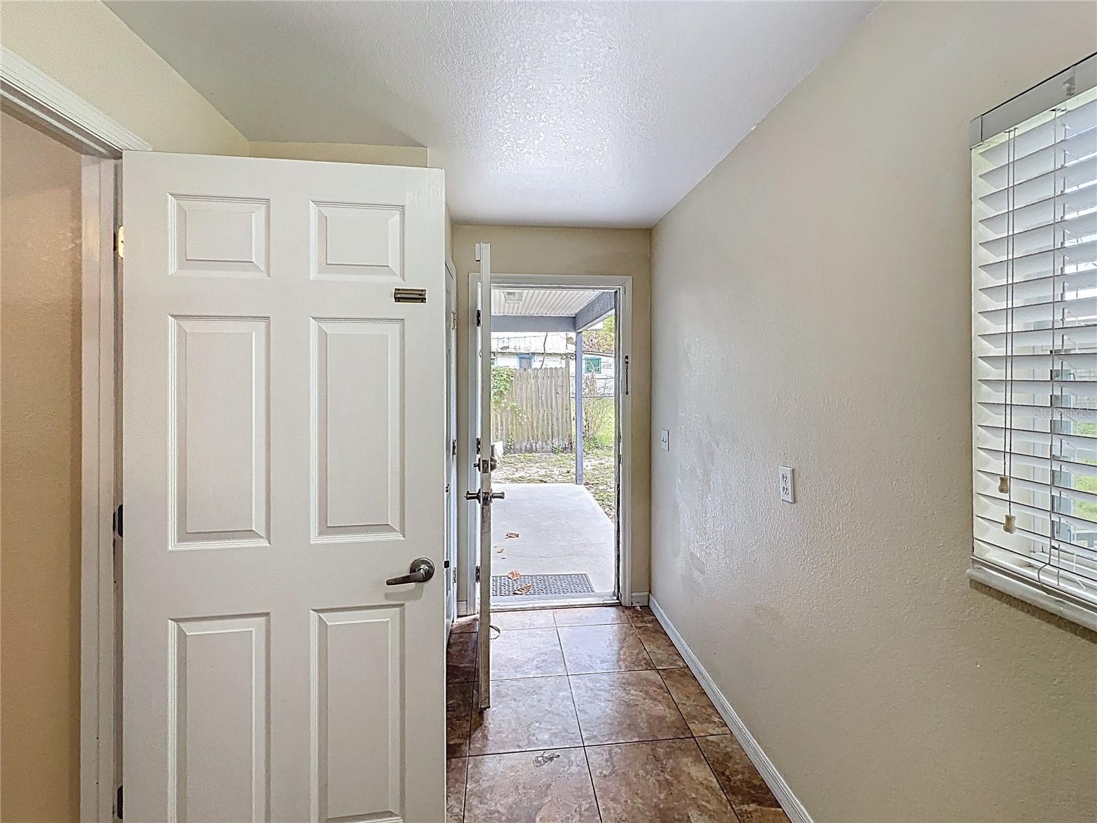 838 N IOWA AVE, LAKELAND, FL, 33801