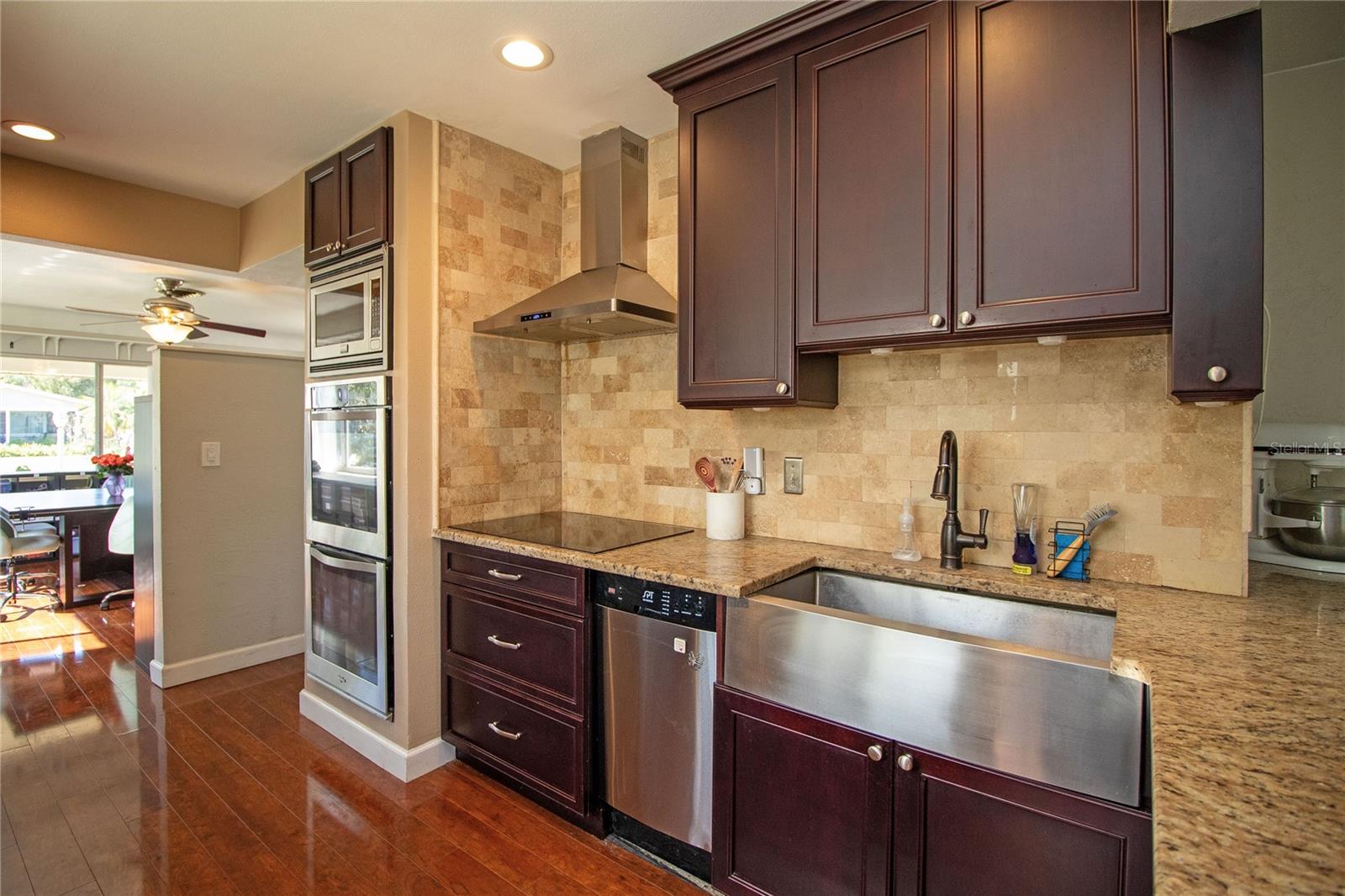 5335 8TH AVE N, ST PETERSBURG, FL, 33710