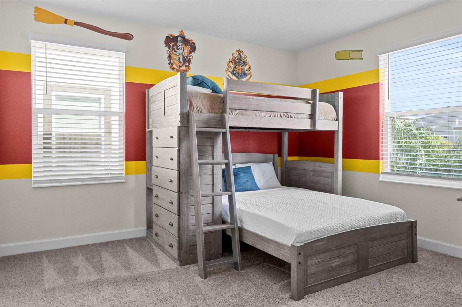 8876 CABOT CLIFFS DR, DAVENPORT, FL, 33896