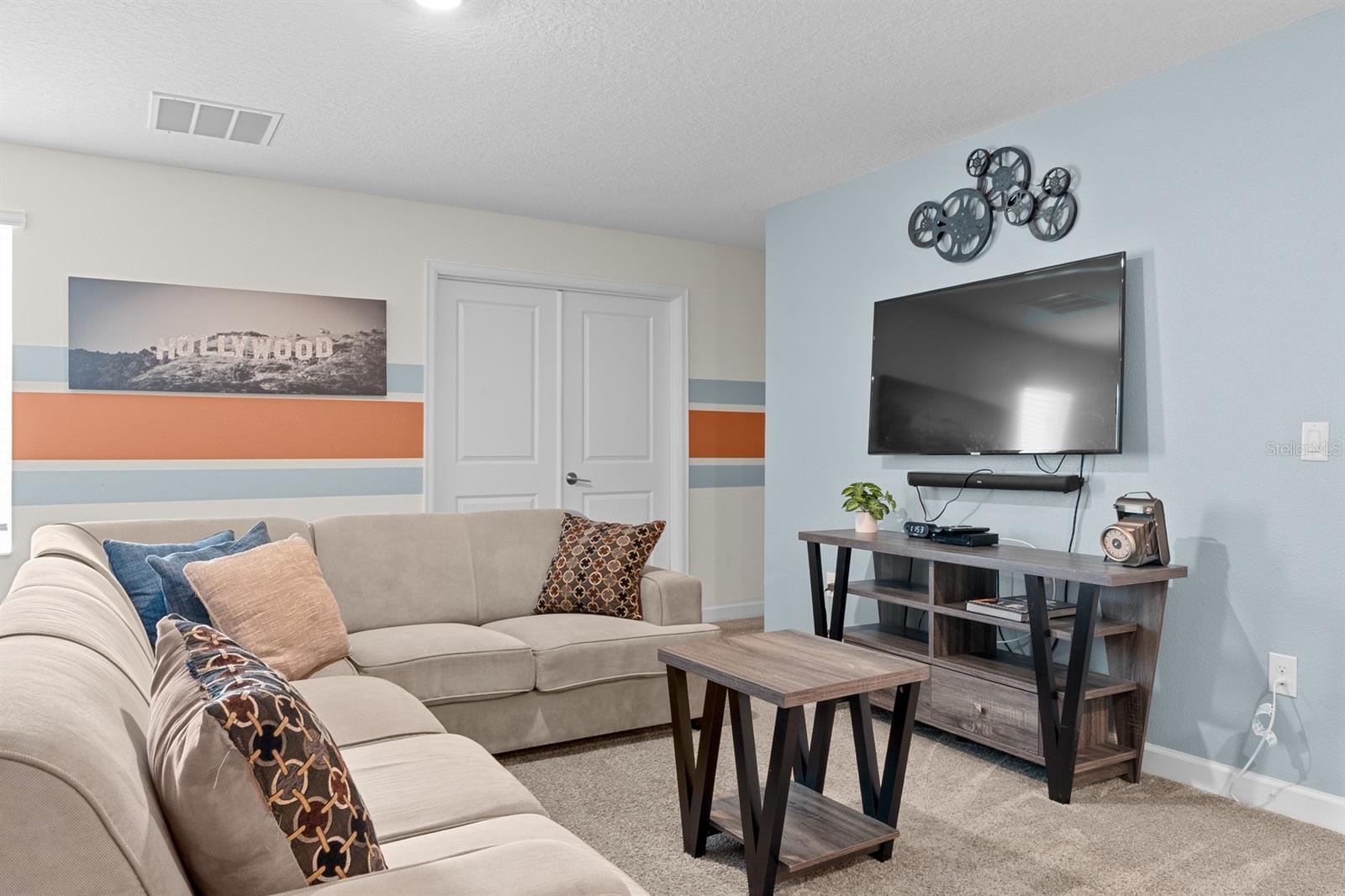 8876 CABOT CLIFFS DR, DAVENPORT, FL, 33896