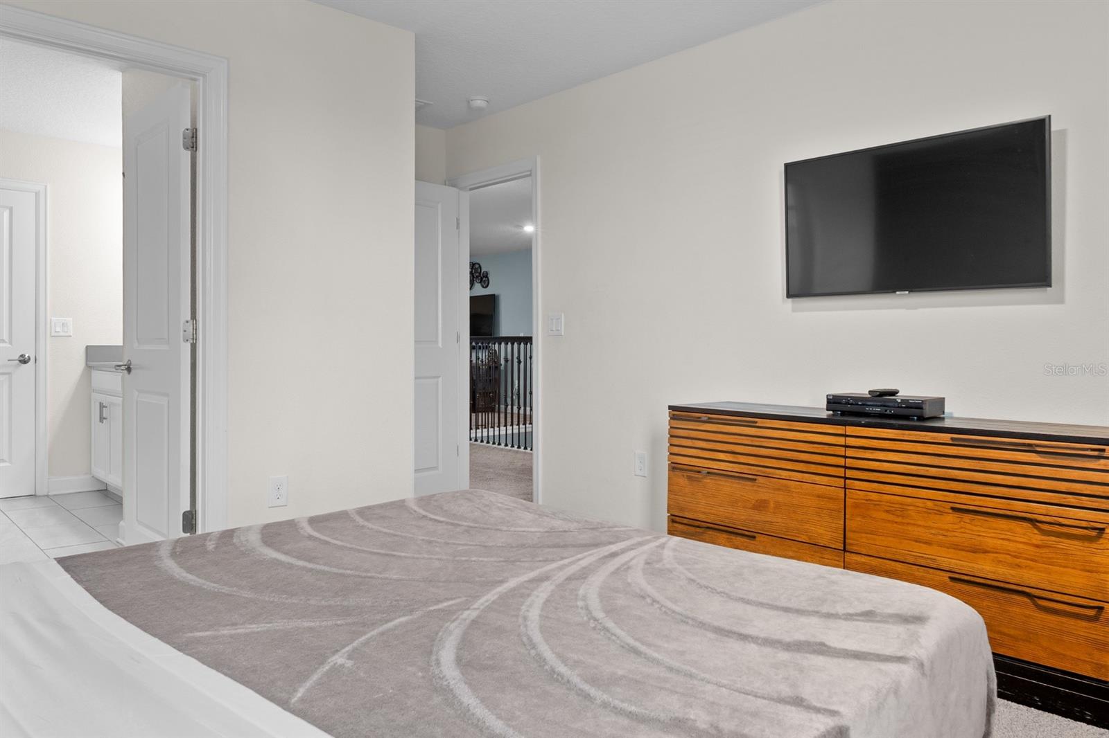 8876 CABOT CLIFFS DR, DAVENPORT, FL, 33896