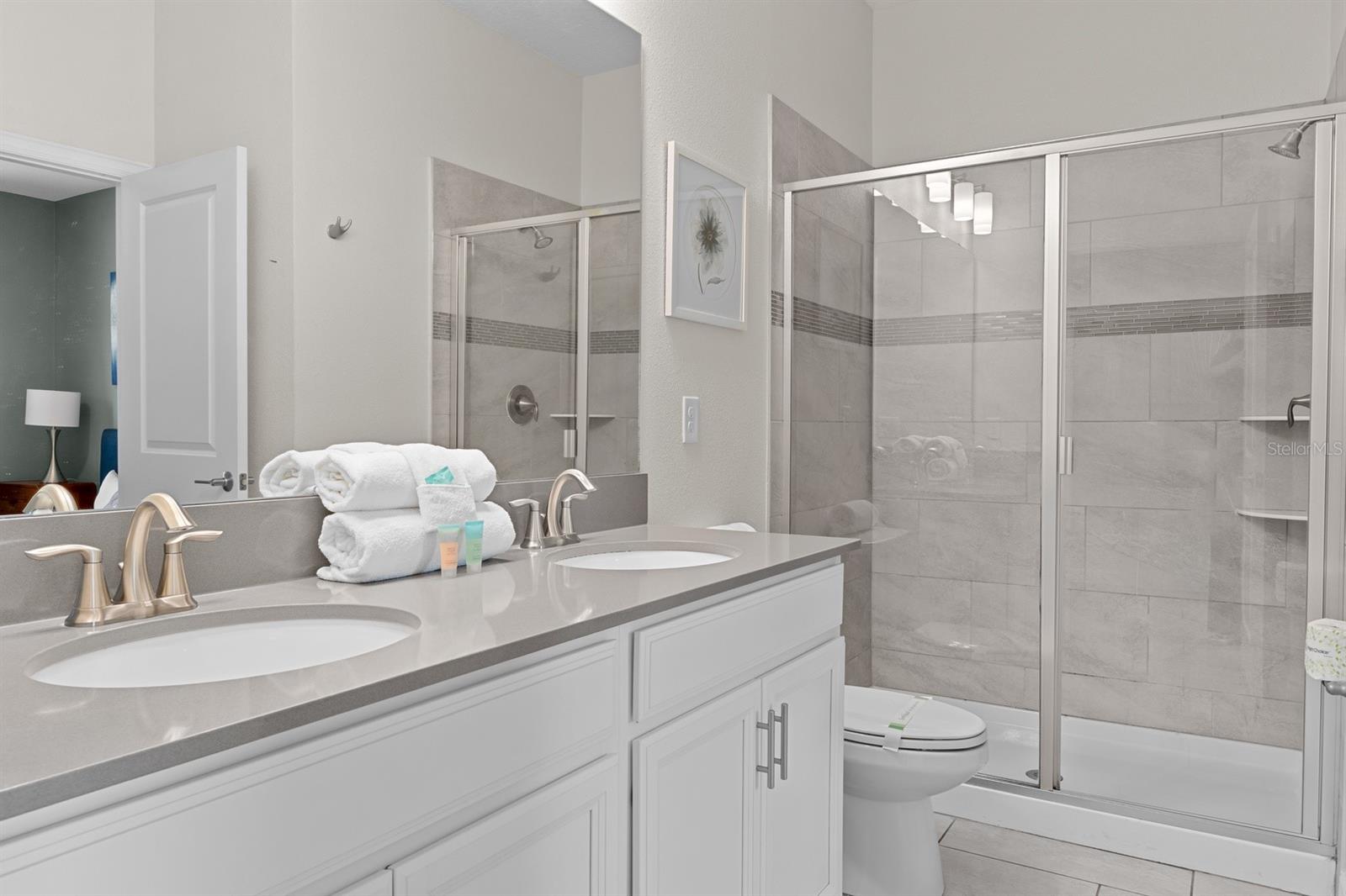 8876 CABOT CLIFFS DR, DAVENPORT, FL, 33896