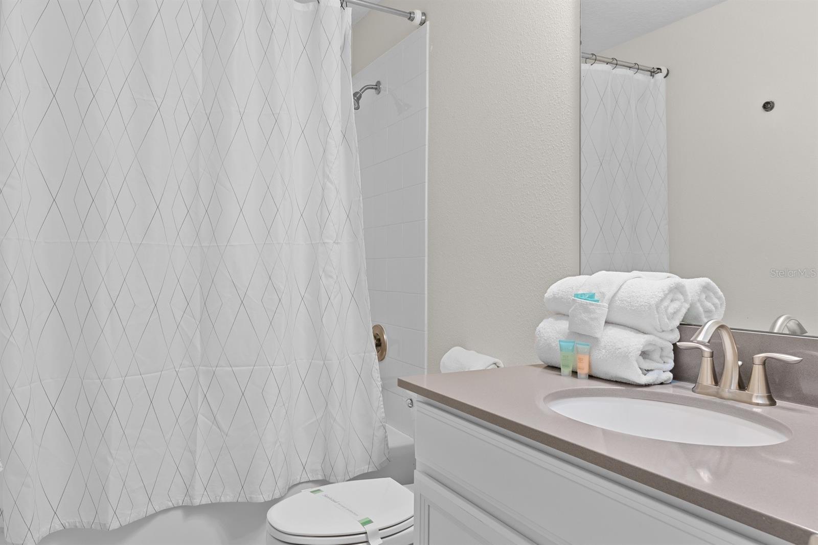 8876 CABOT CLIFFS DR, DAVENPORT, FL, 33896