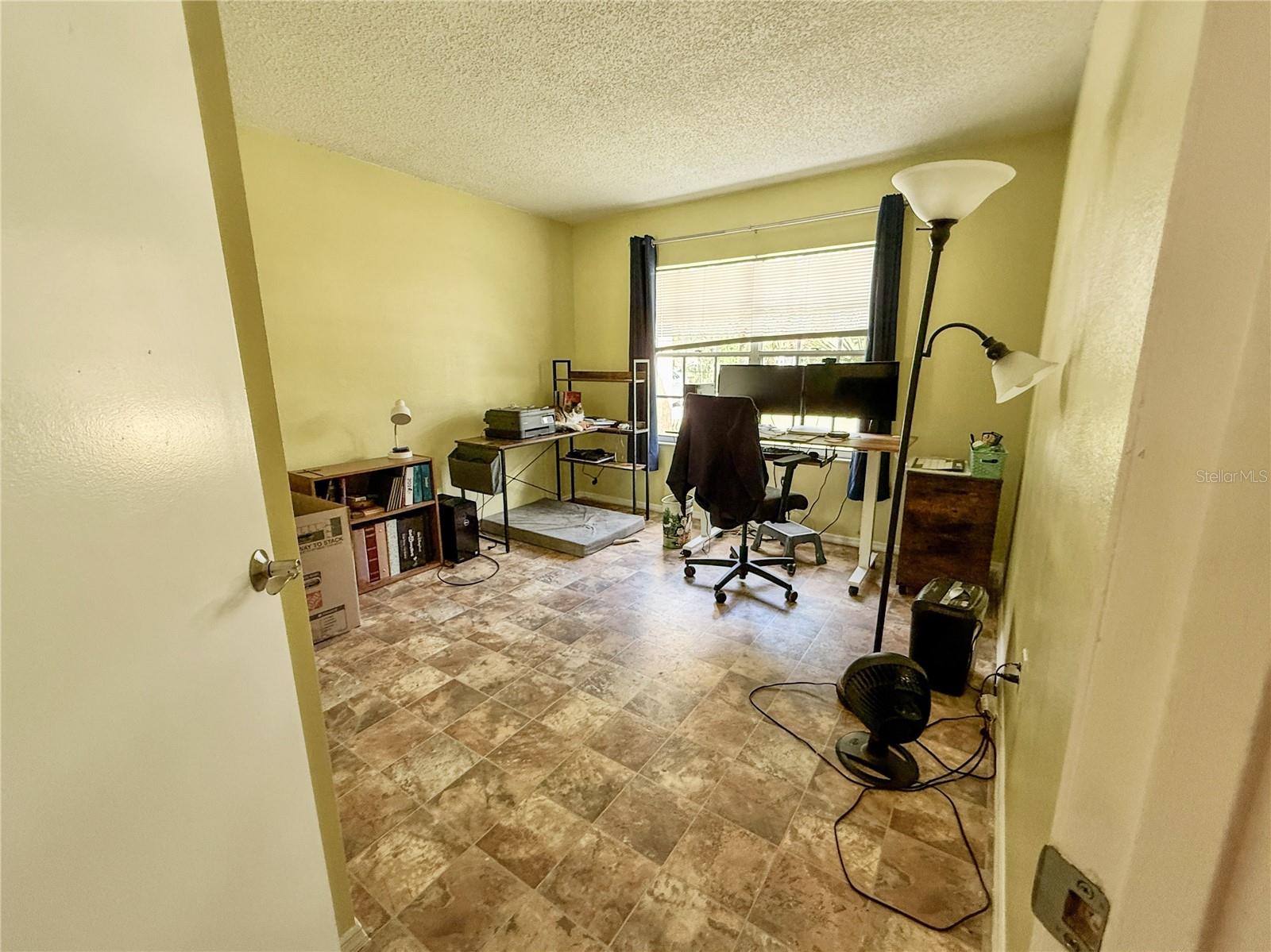 301 OAK TRACK DR, OCALA, FL, 34472