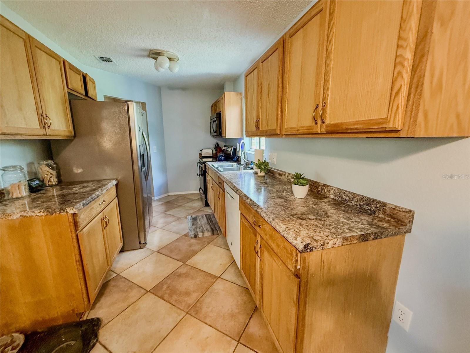 301 OAK TRACK DR, OCALA, FL, 34472