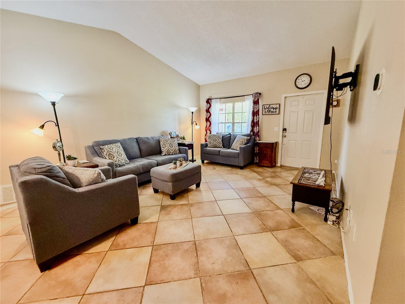 301 OAK TRACK DR, OCALA, FL, 34472