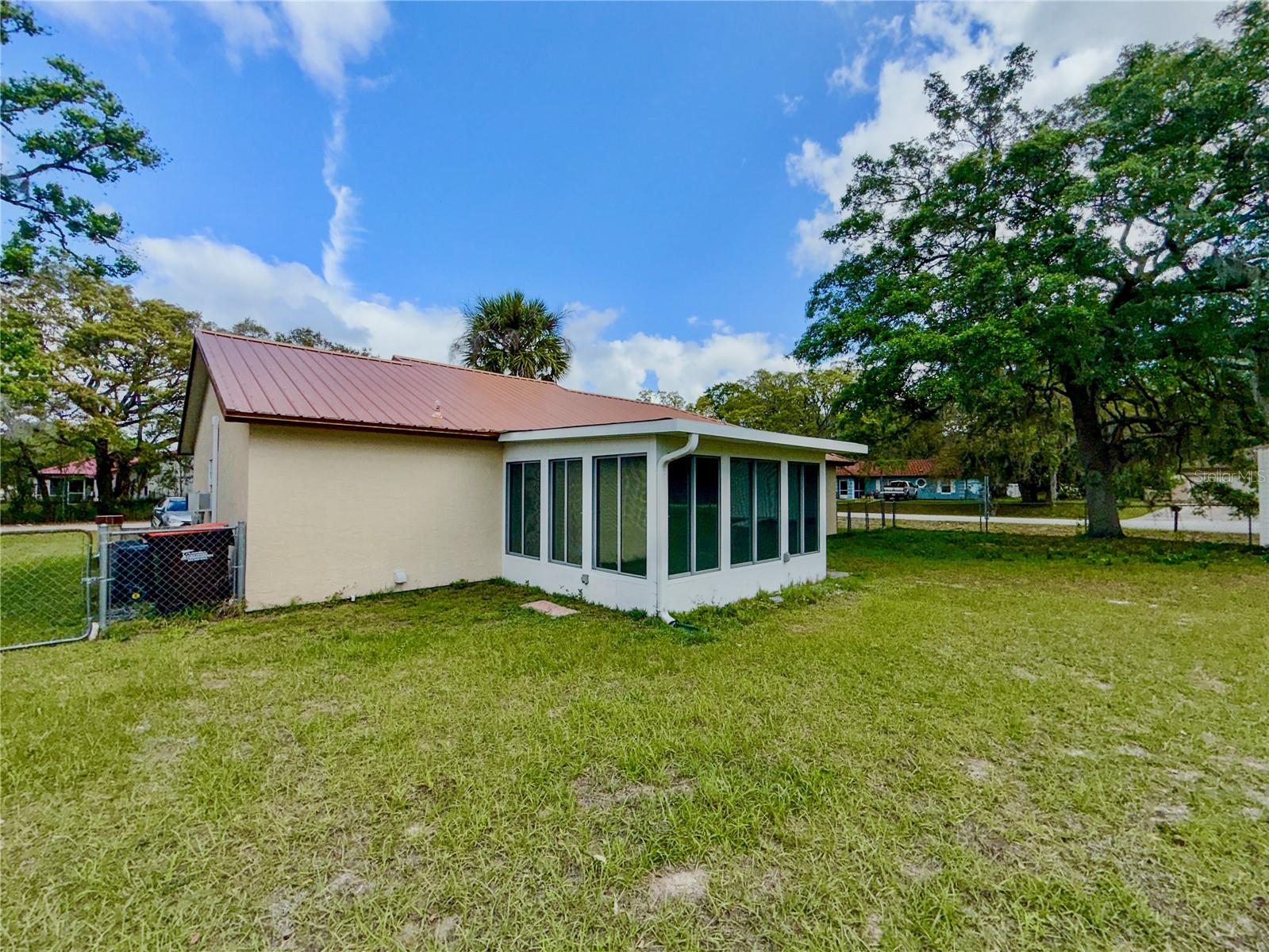 301 OAK TRACK DR, OCALA, FL, 34472
