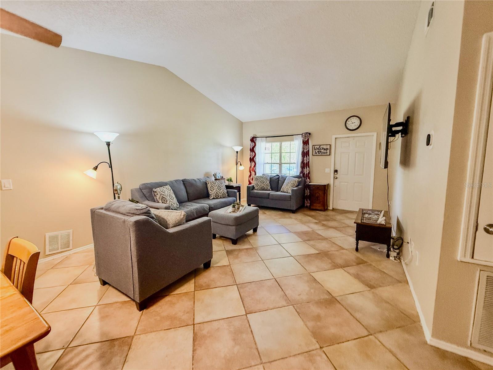 301 OAK TRACK DR, OCALA, FL, 34472