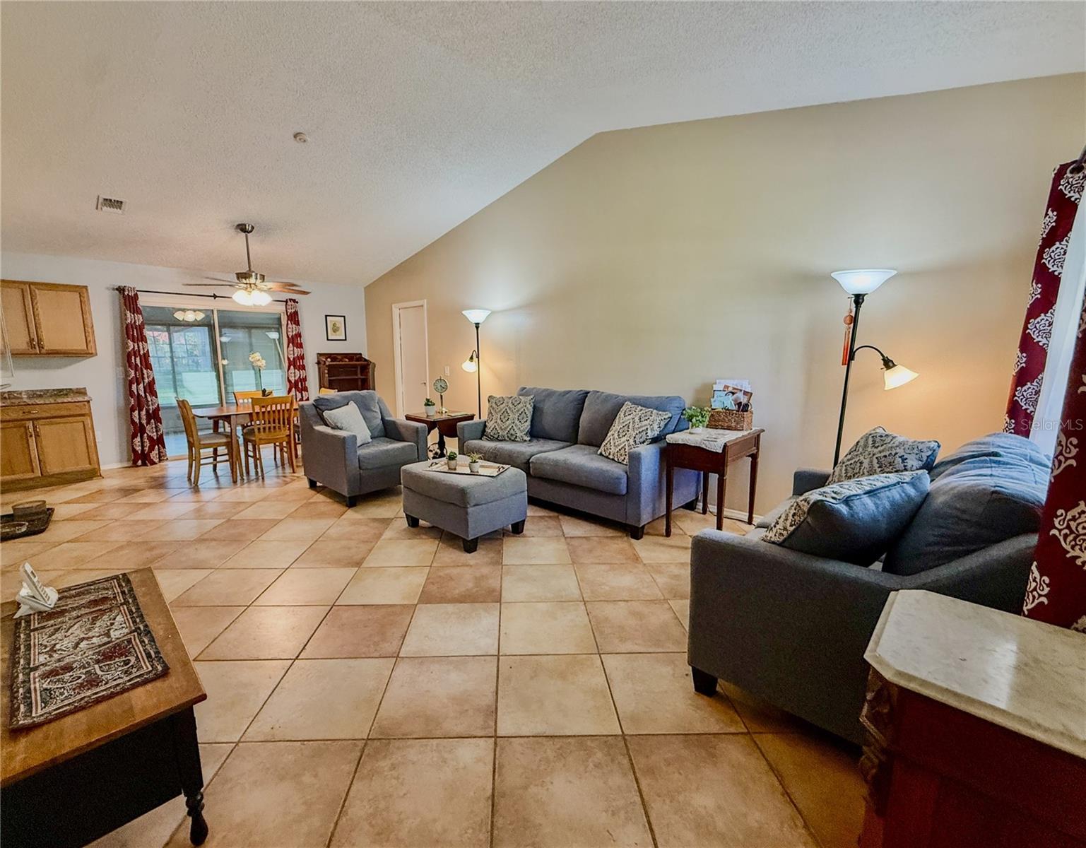 301 OAK TRACK DR, OCALA, FL, 34472