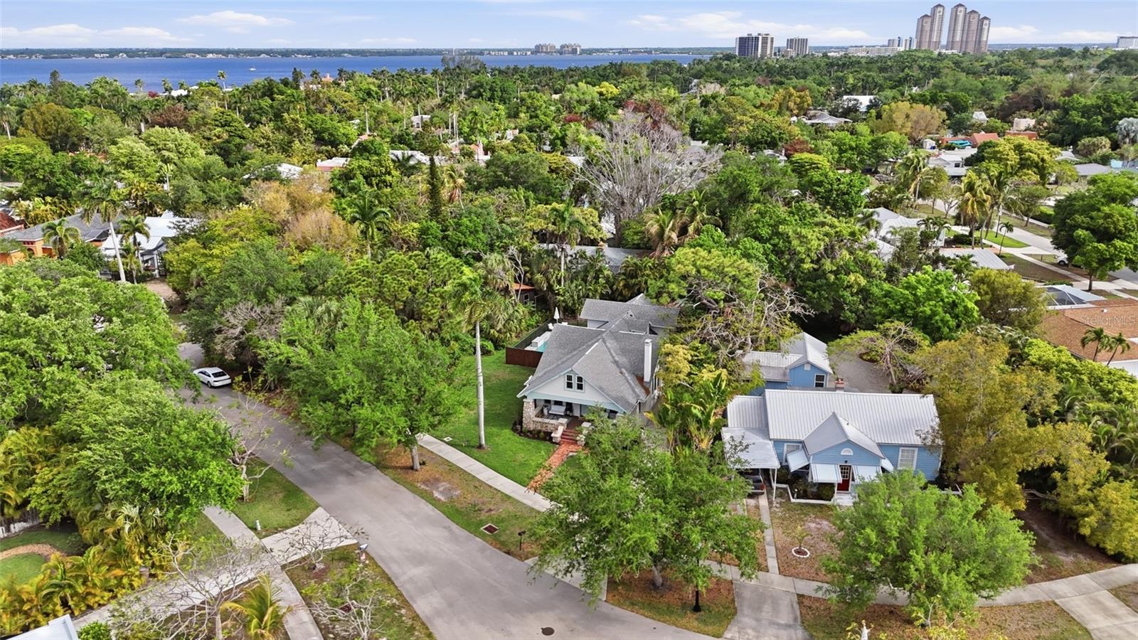 1473 BARCELONA AVE, FORT MYERS, FL, 33901