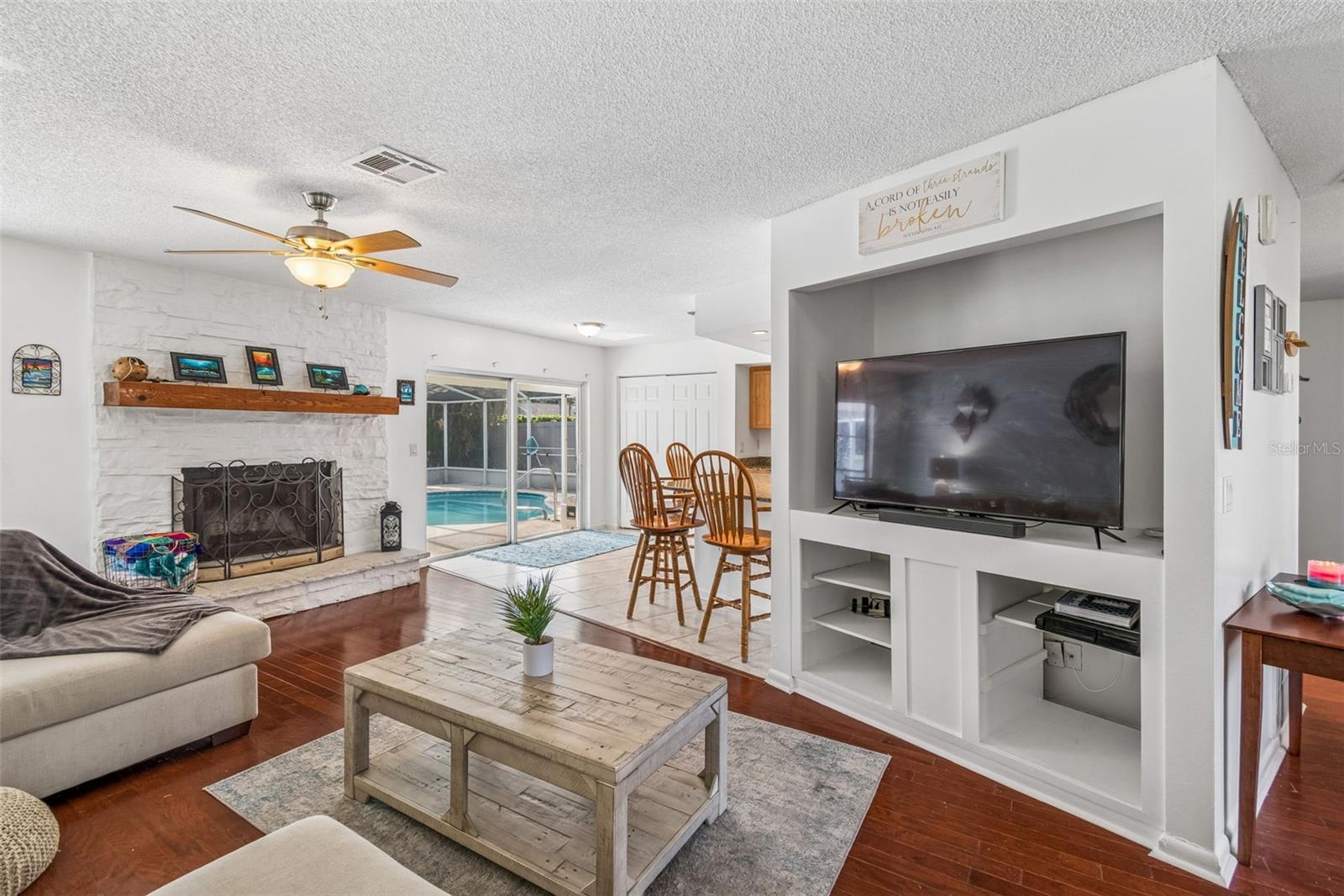 3708 SAND PEBBLE DR, VALRICO, FL, 33596