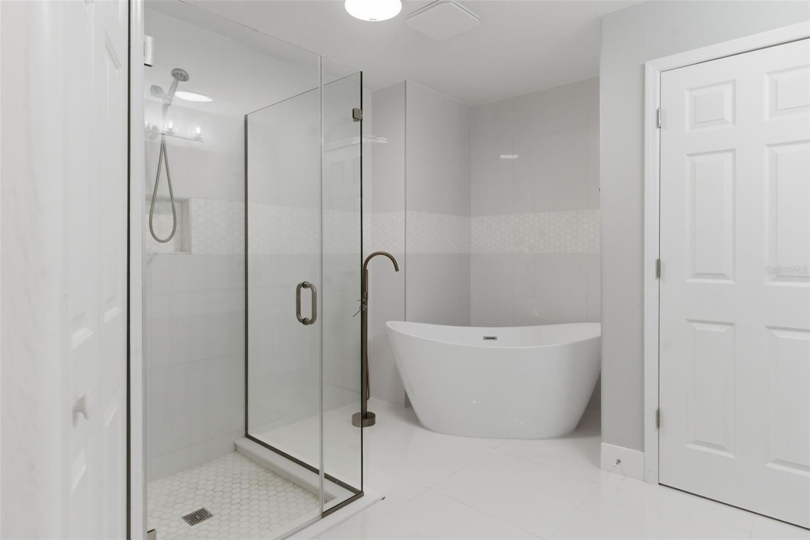 8044 SANDPOINT BLVD, ORLANDO, FL, 32819