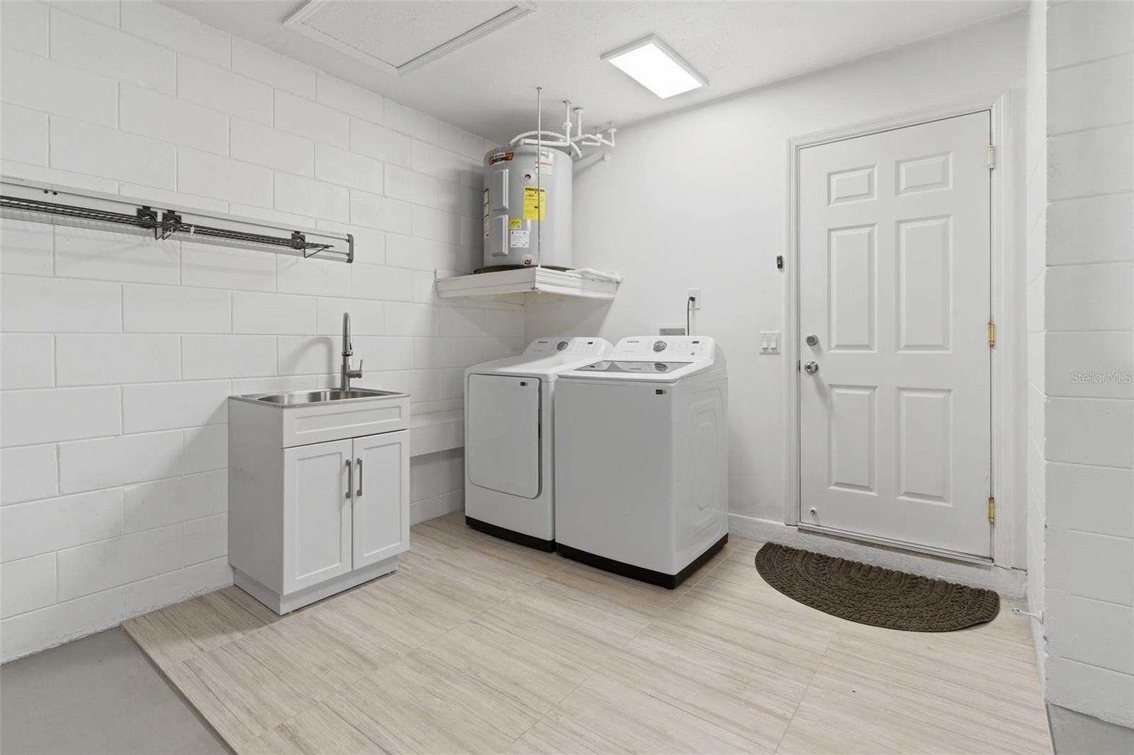 8044 SANDPOINT BLVD, ORLANDO, FL, 32819