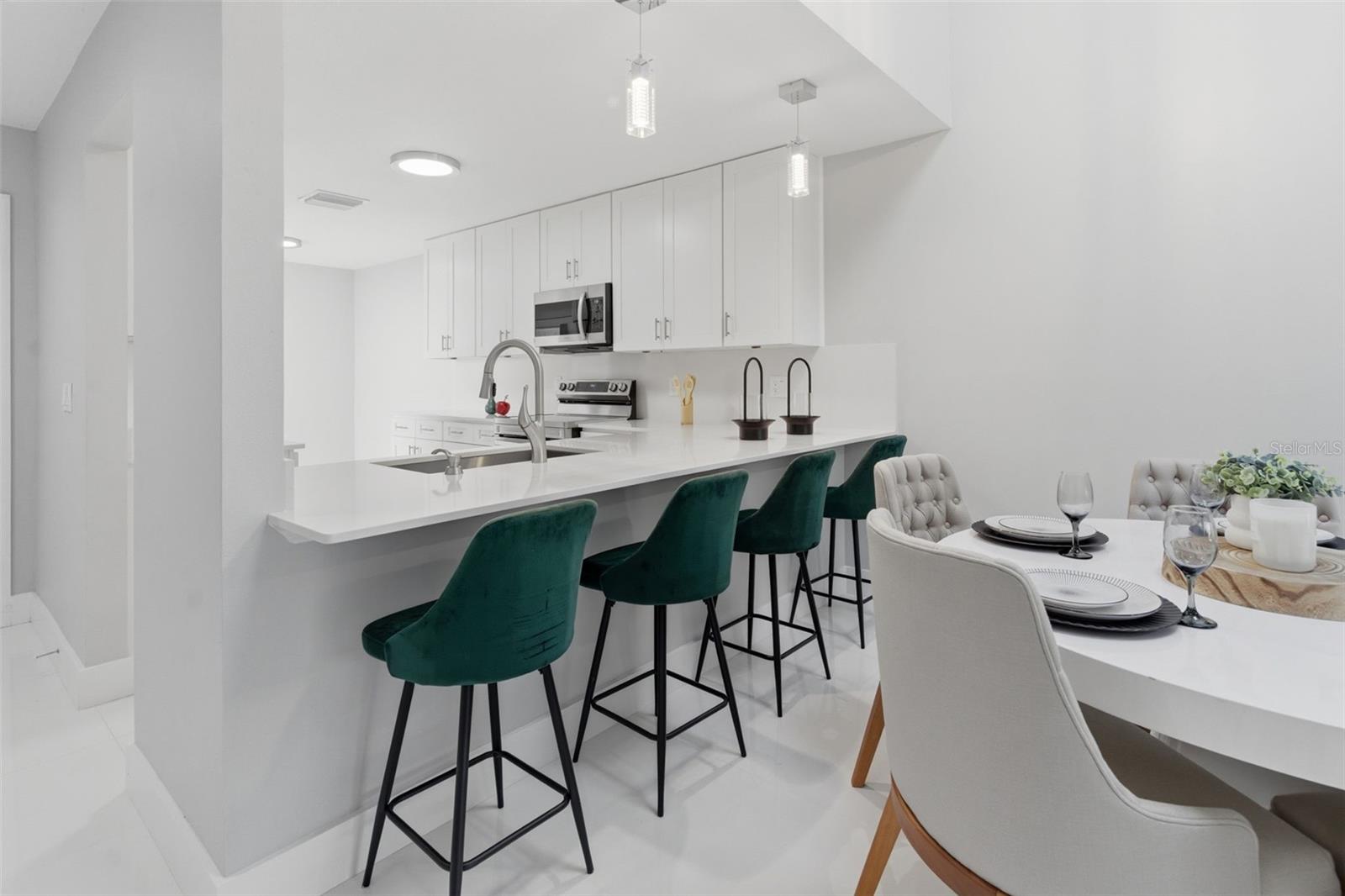 8044 SANDPOINT BLVD, ORLANDO, FL, 32819