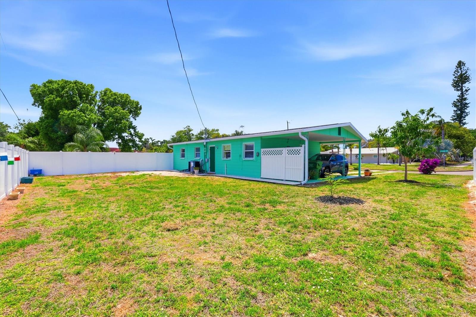 723 S BRINK AVE, SARASOTA, FL, 34237