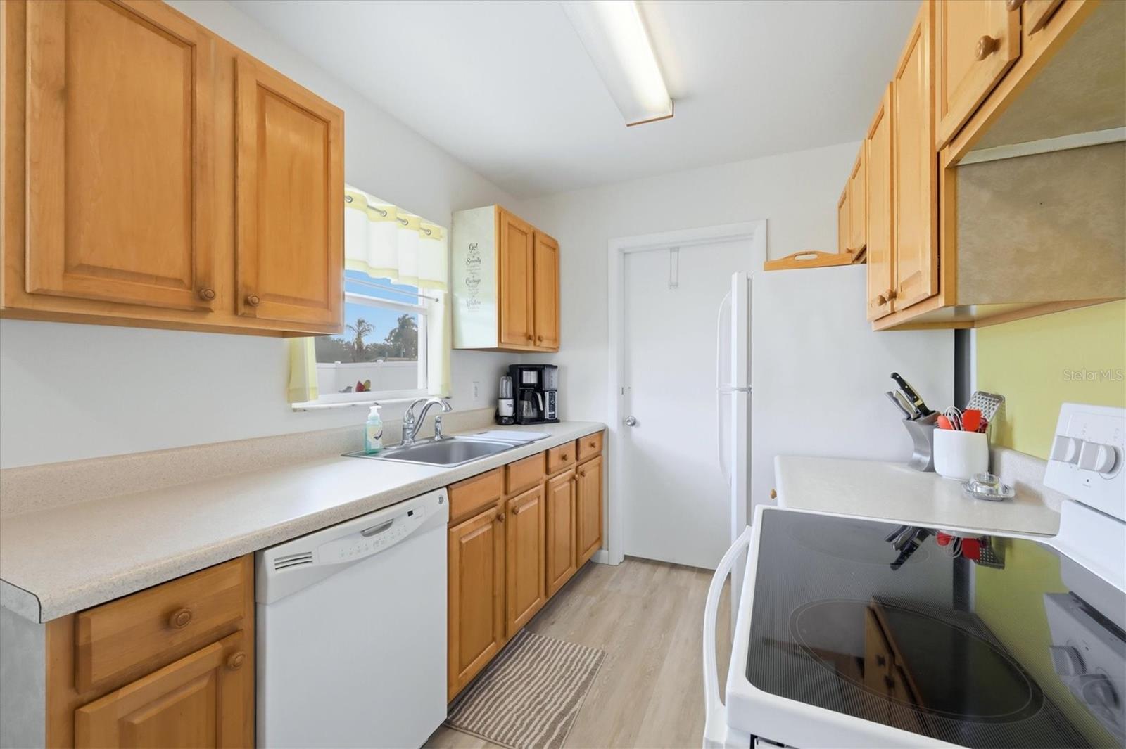 723 S BRINK AVE, SARASOTA, FL, 34237