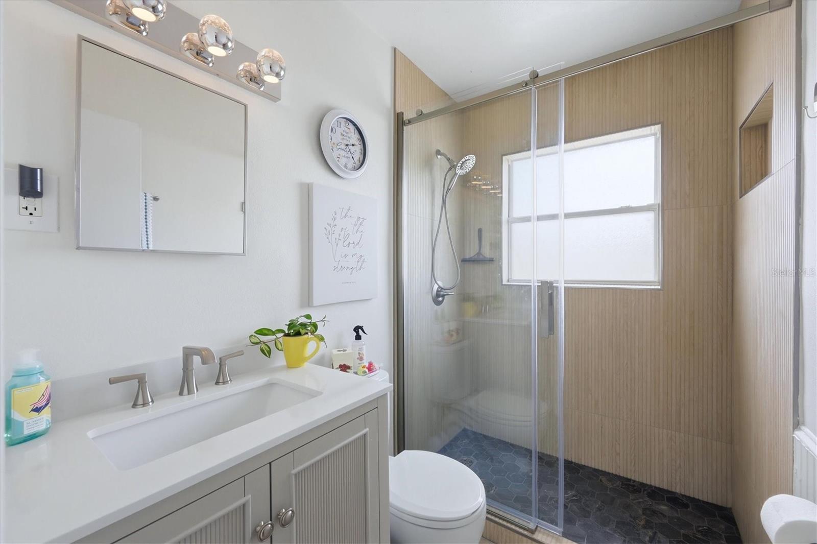 723 S BRINK AVE, SARASOTA, FL, 34237