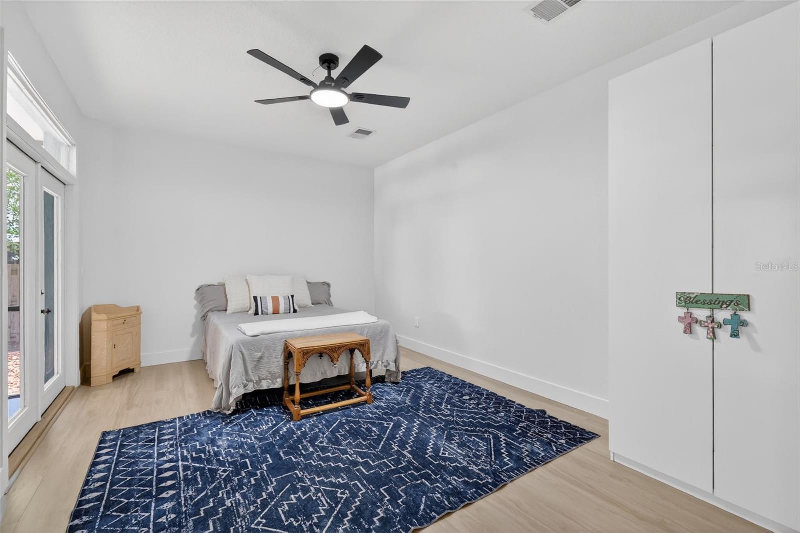 250 N WALKER ST, OAKLAND, FL, 34760