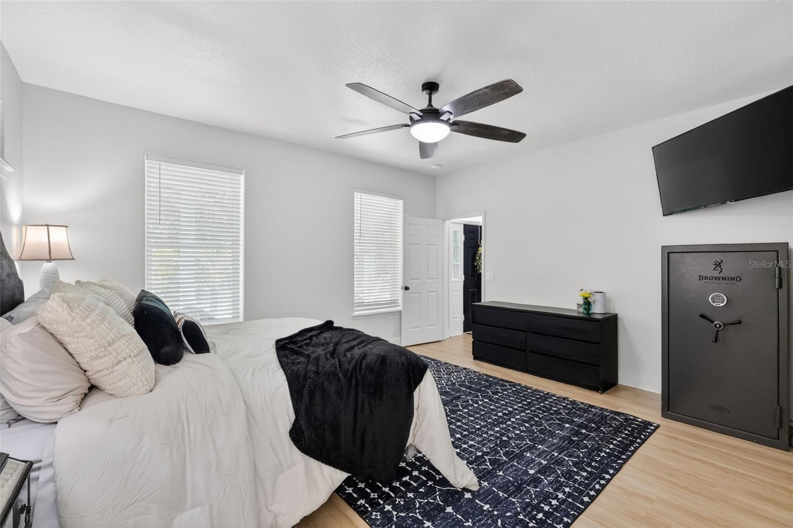 250 N WALKER ST, OAKLAND, FL, 34760