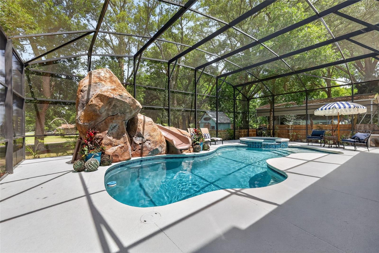 250 N WALKER ST, OAKLAND, FL, 34760