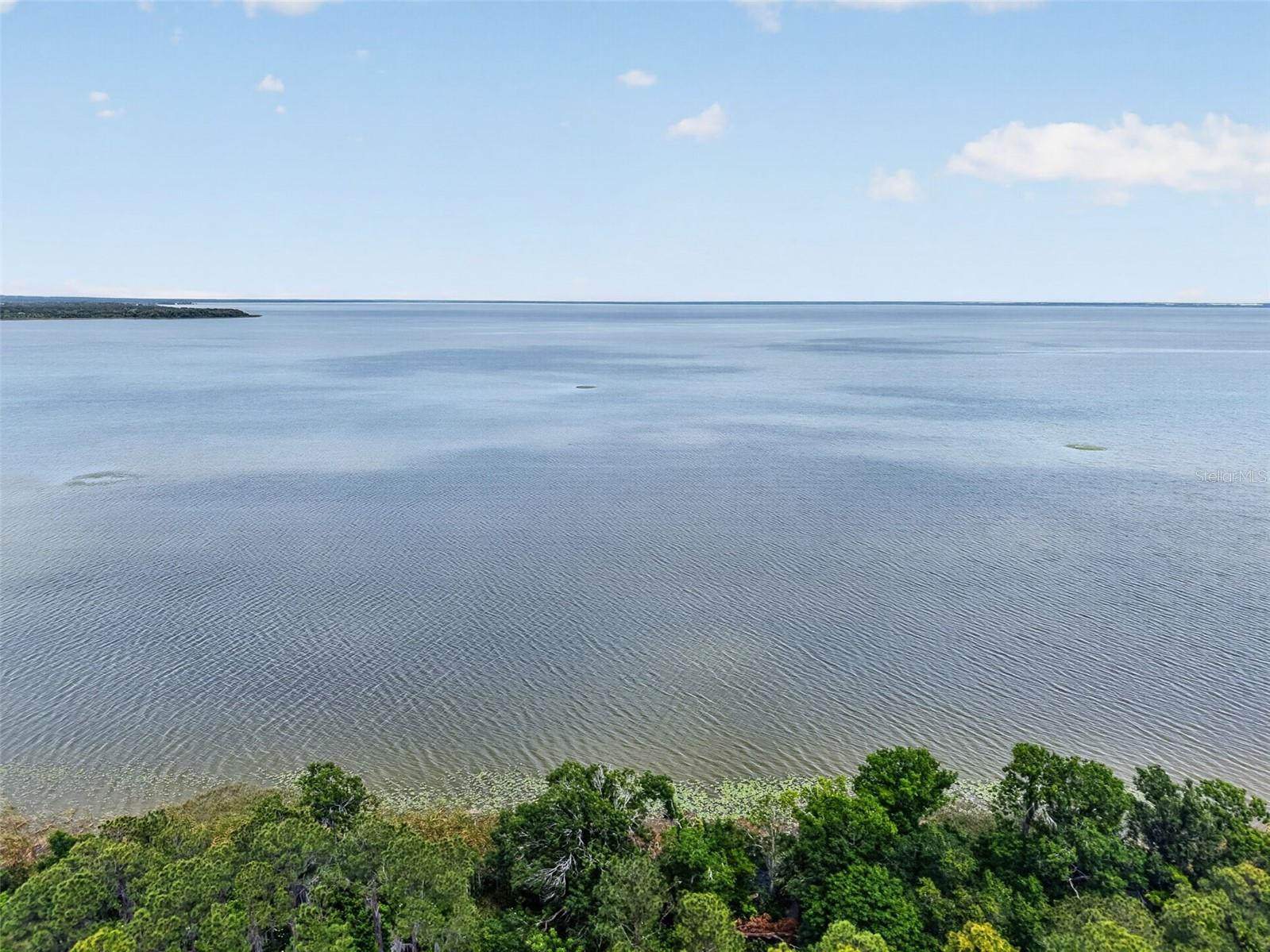 250 N WALKER ST, OAKLAND, FL, 34760