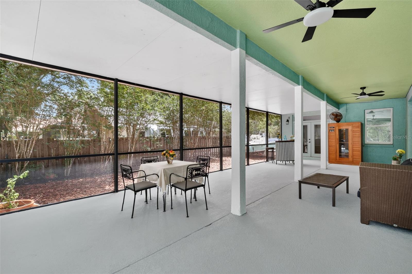 250 N WALKER ST, OAKLAND, FL, 34760