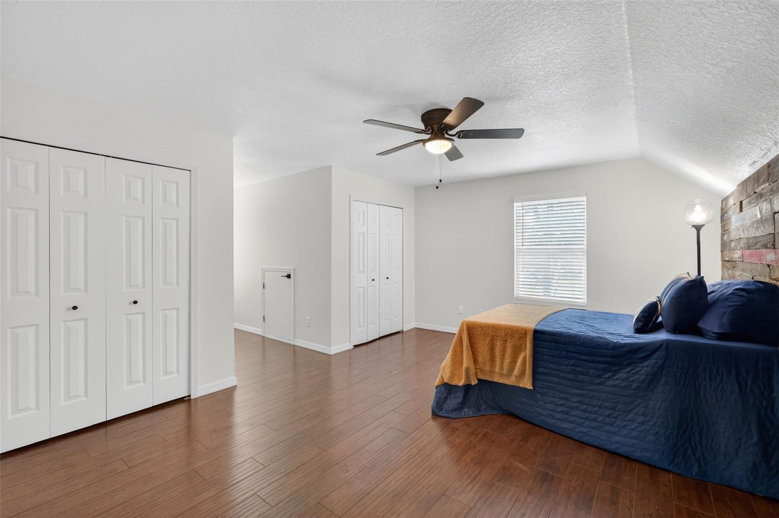 250 N WALKER ST, OAKLAND, FL, 34760