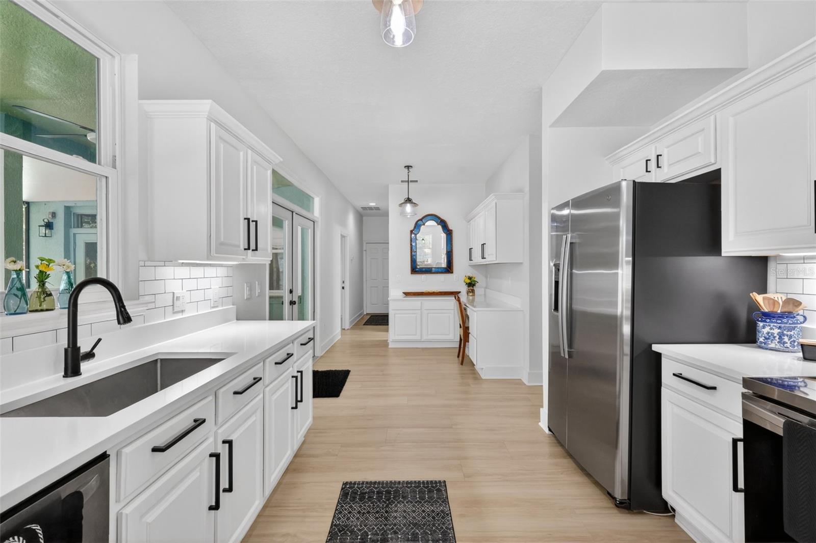 250 N WALKER ST, OAKLAND, FL, 34760