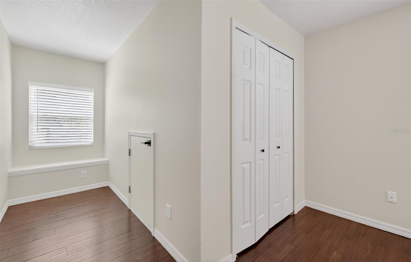 250 N WALKER ST, OAKLAND, FL, 34760