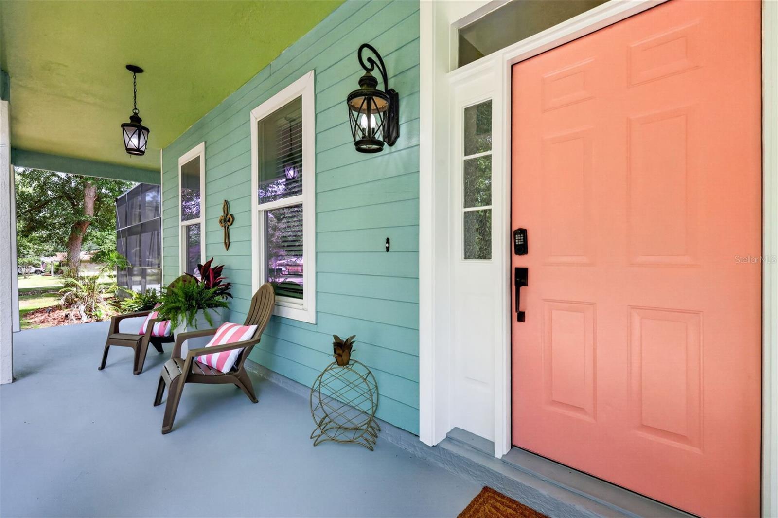 250 N WALKER ST, OAKLAND, FL, 34760