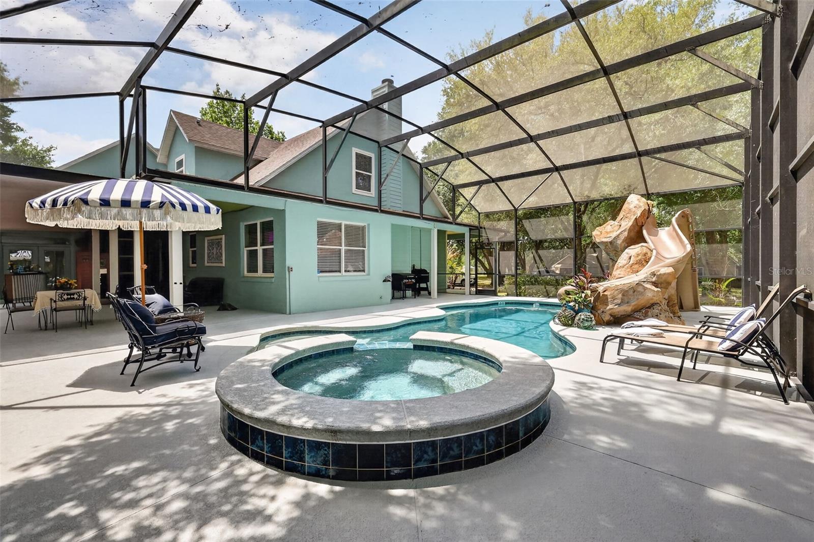 250 N WALKER ST, OAKLAND, FL, 34760