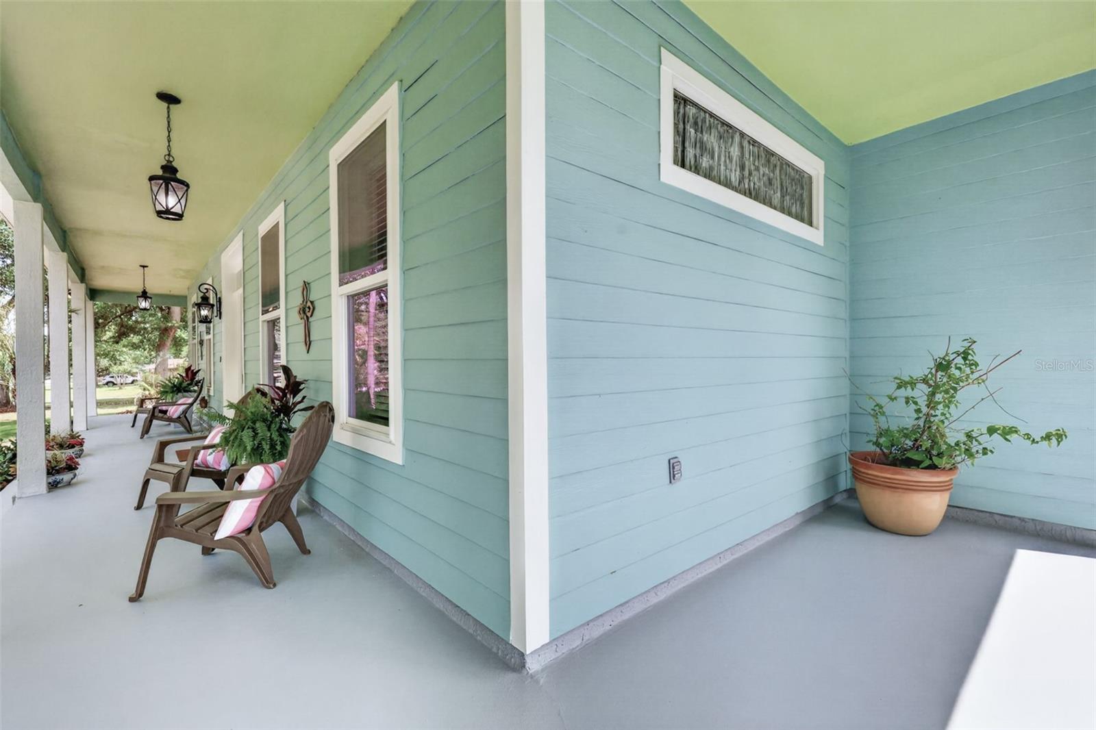 250 N WALKER ST, OAKLAND, FL, 34760