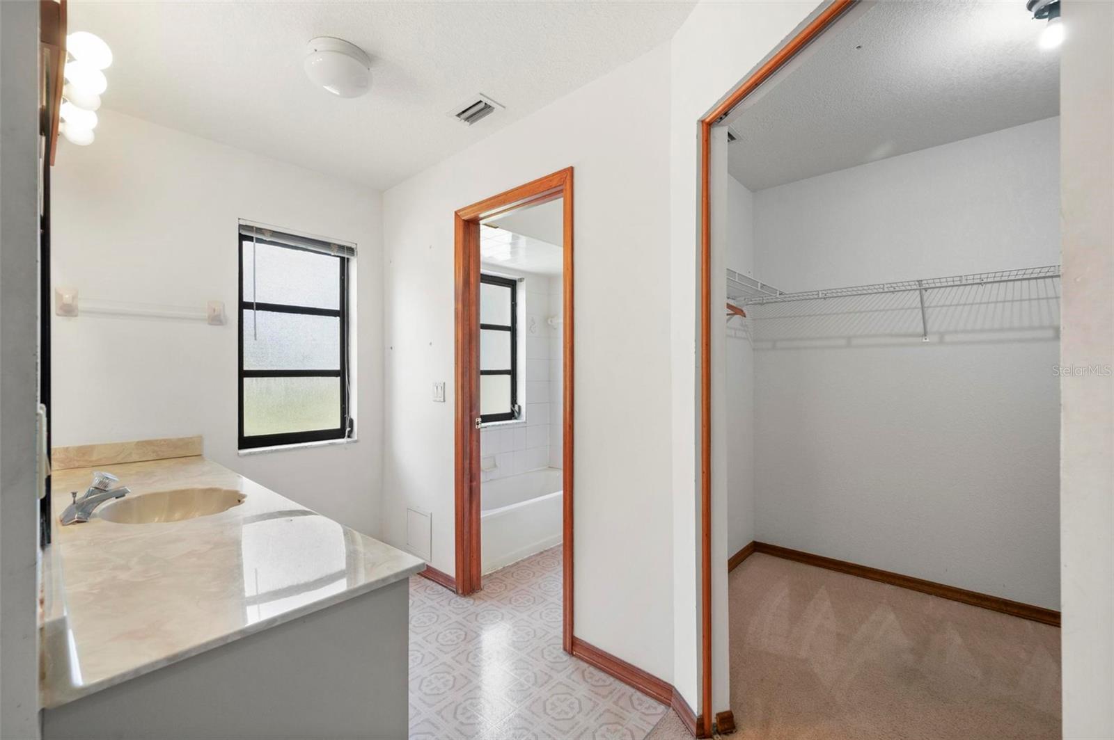 1105 YORKSHIRE ST, PORT CHARLOTTE, FL, 33952