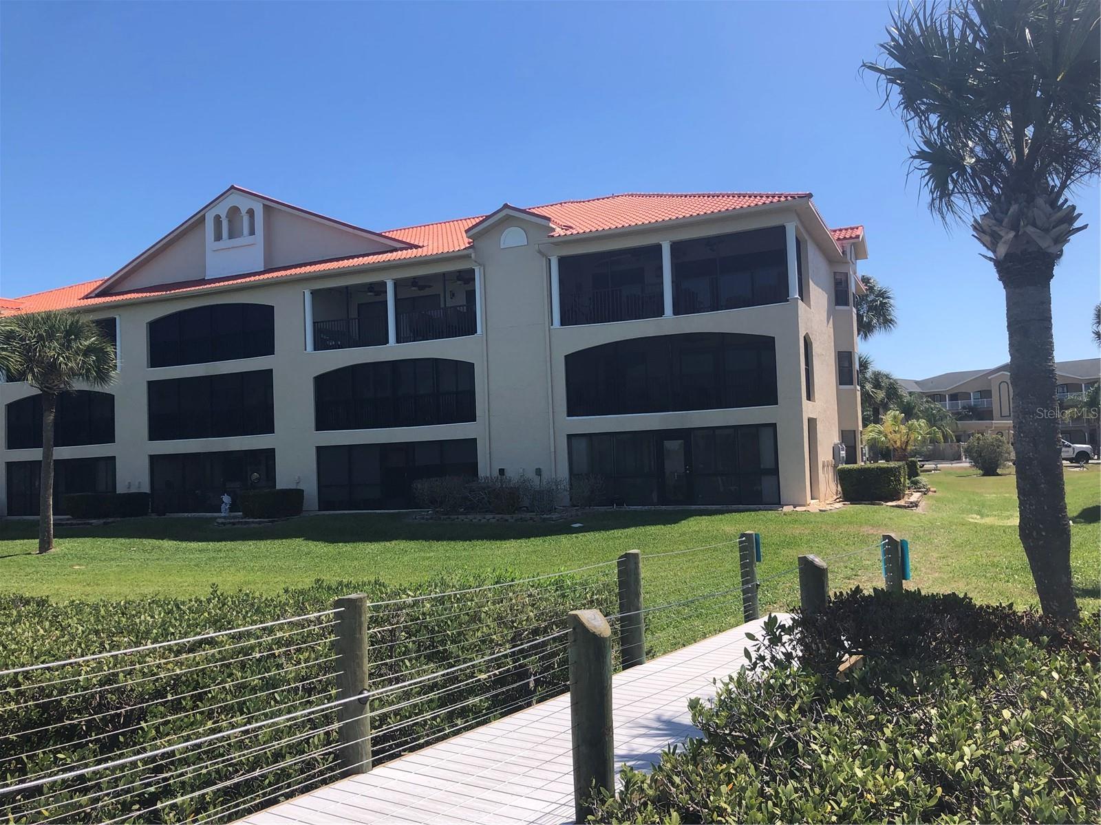 462 BOUCHELLE DR #201, NEW SMYRNA BEACH, FL, 32169