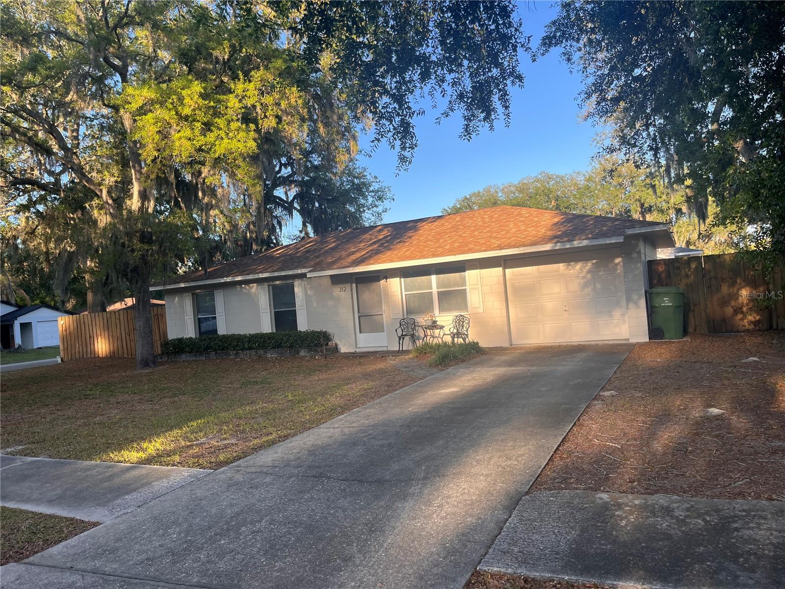 312 DEBORAH AVE, LEESBURG, FL, 34748