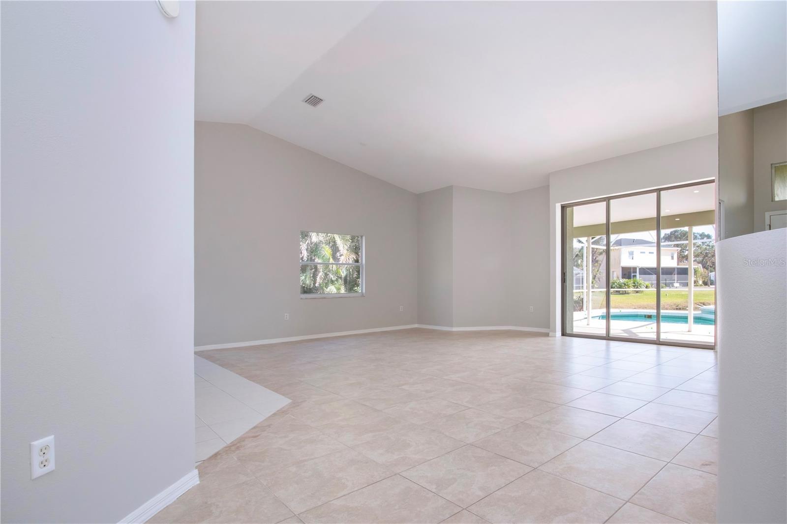 9590 KNIGHTSBRIDGE CIR, SARASOTA, FL, 34238