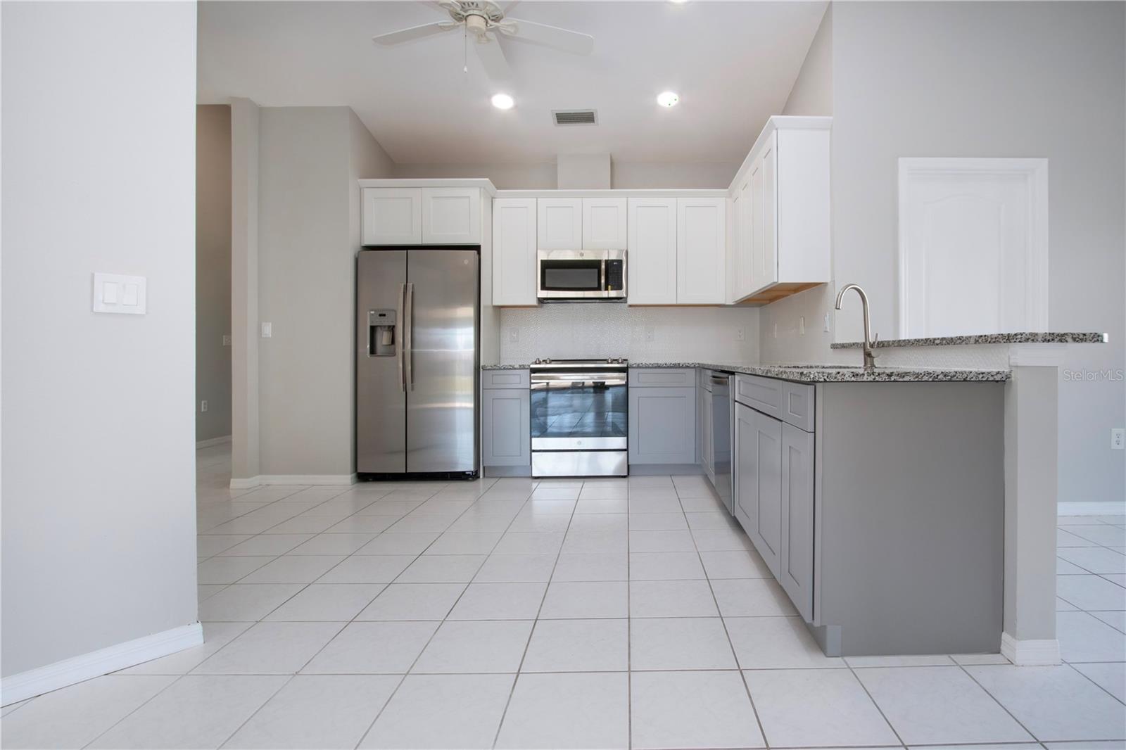 9590 KNIGHTSBRIDGE CIR, SARASOTA, FL, 34238