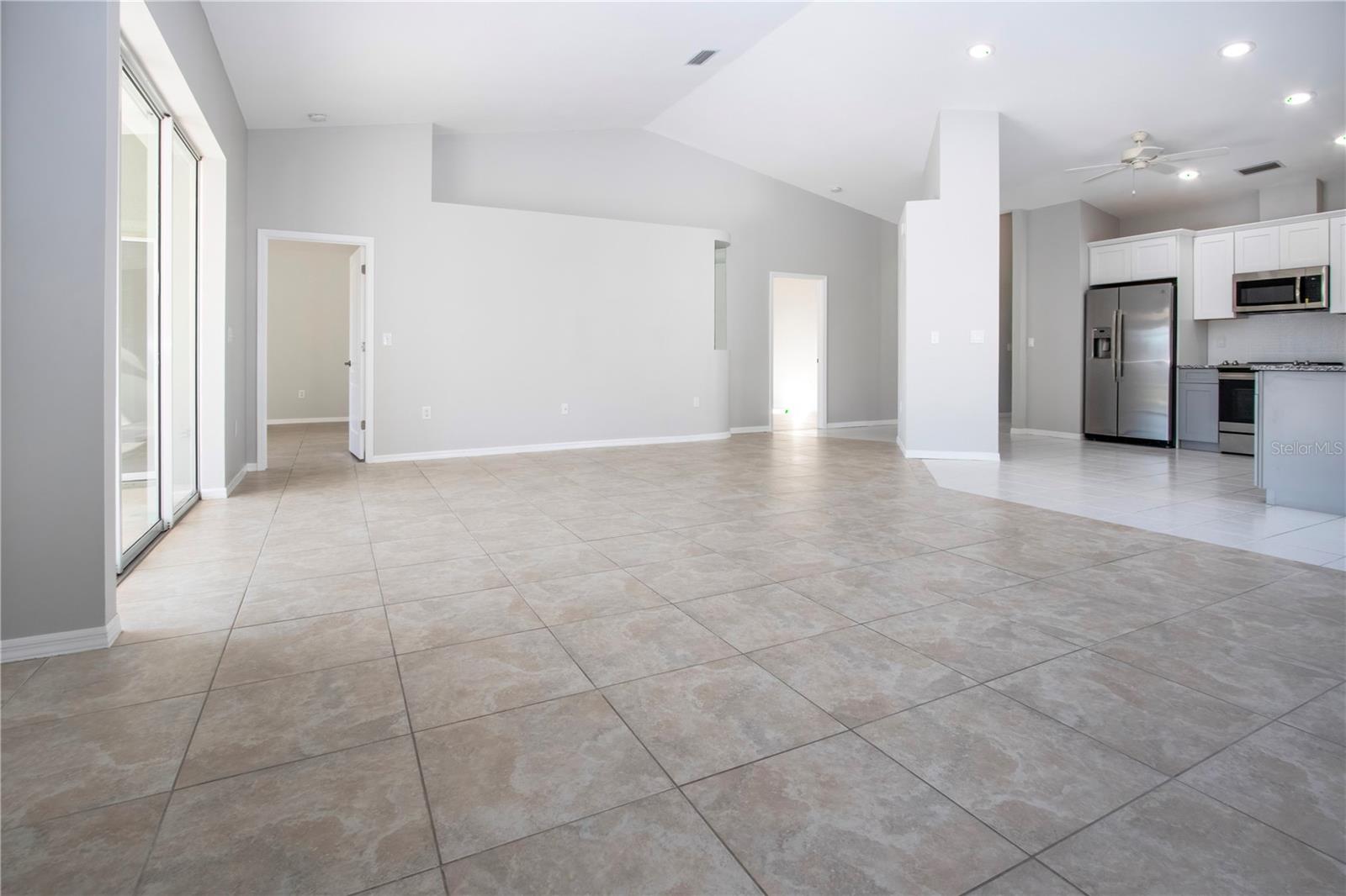 9590 KNIGHTSBRIDGE CIR, SARASOTA, FL, 34238