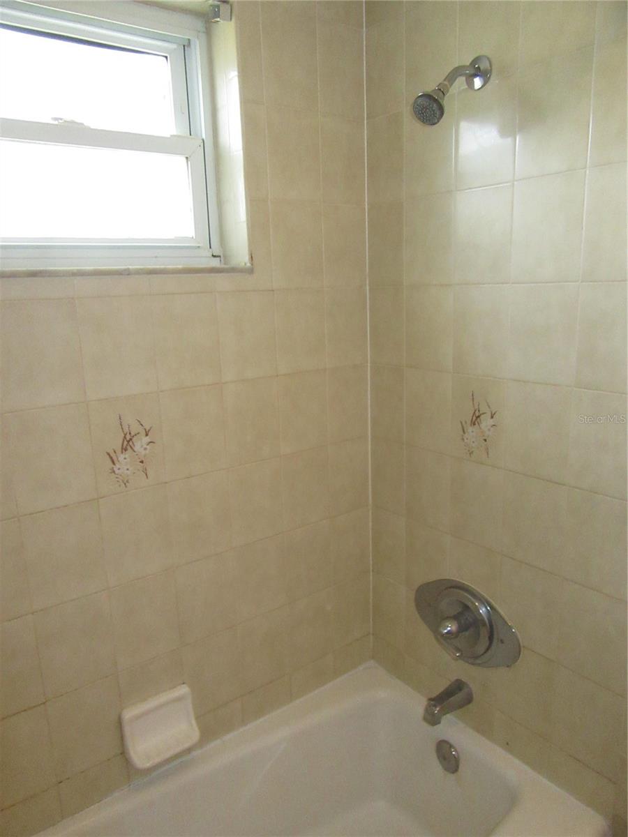 22646 WEEKS BLVD, LAND O LAKES, FL, 34639