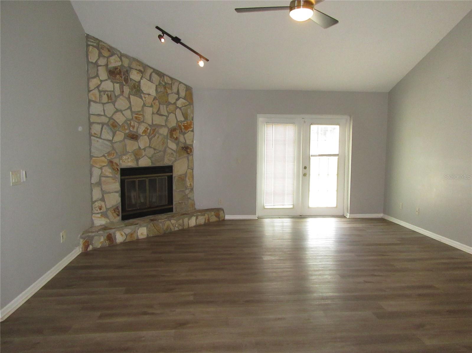 22646 WEEKS BLVD, LAND O LAKES, FL, 34639