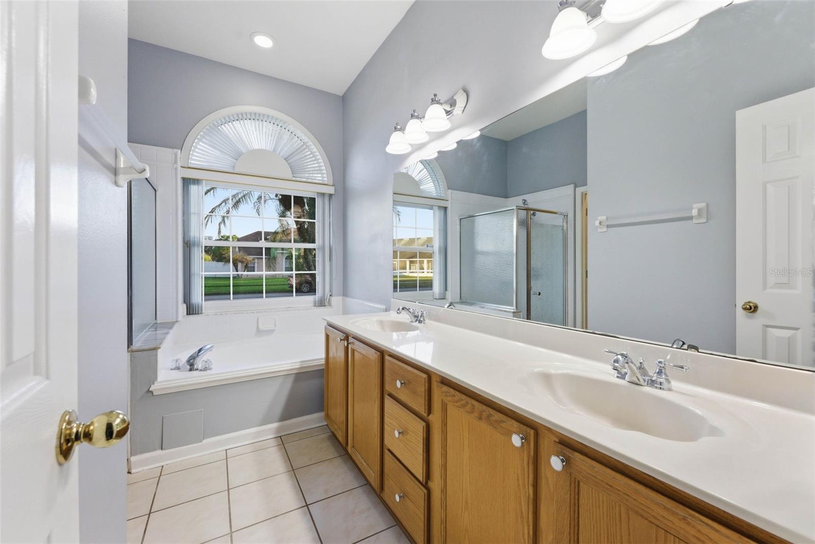 1813 CROSSWELL CT, ORLANDO, FL, 32837