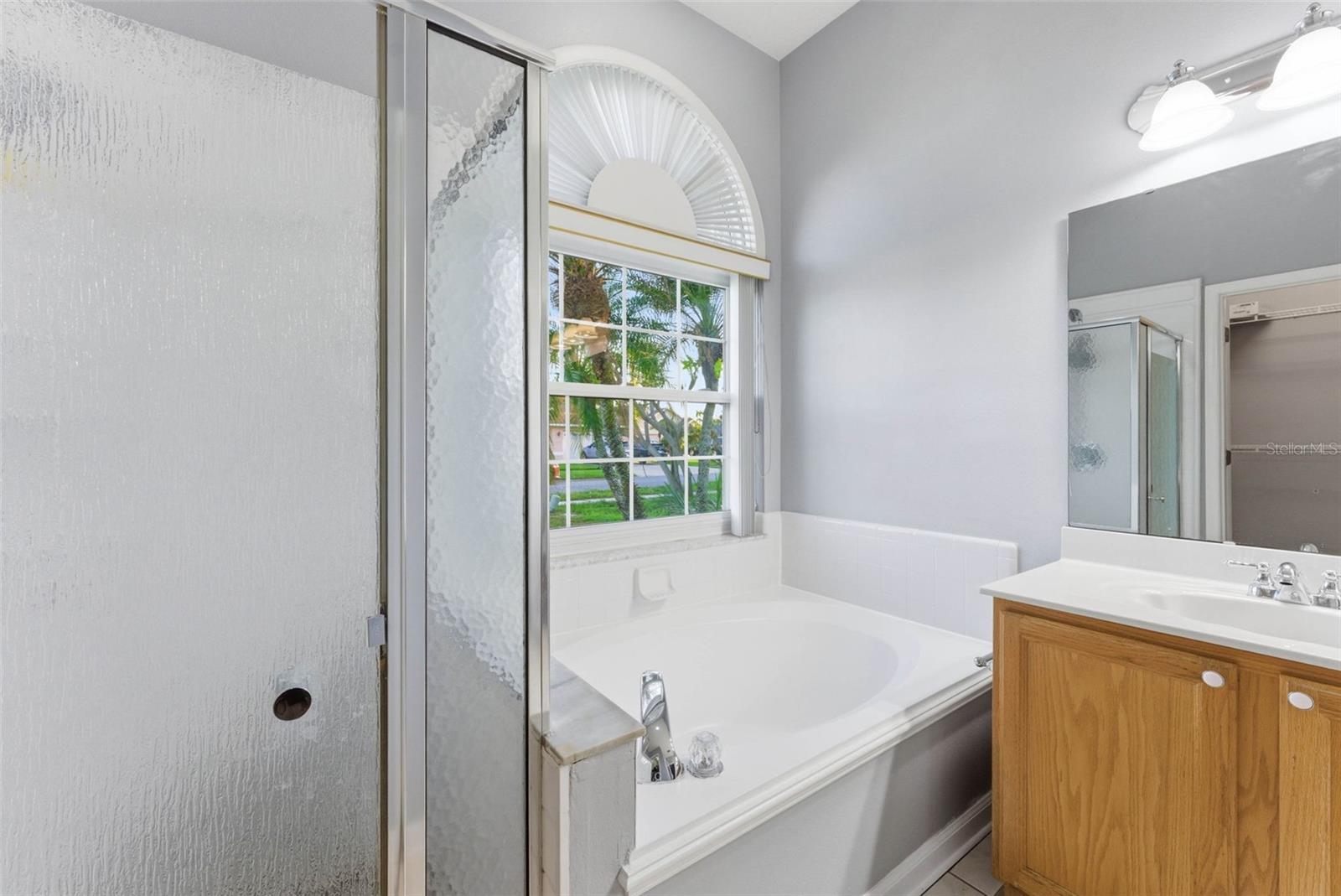 1813 CROSSWELL CT, ORLANDO, FL, 32837