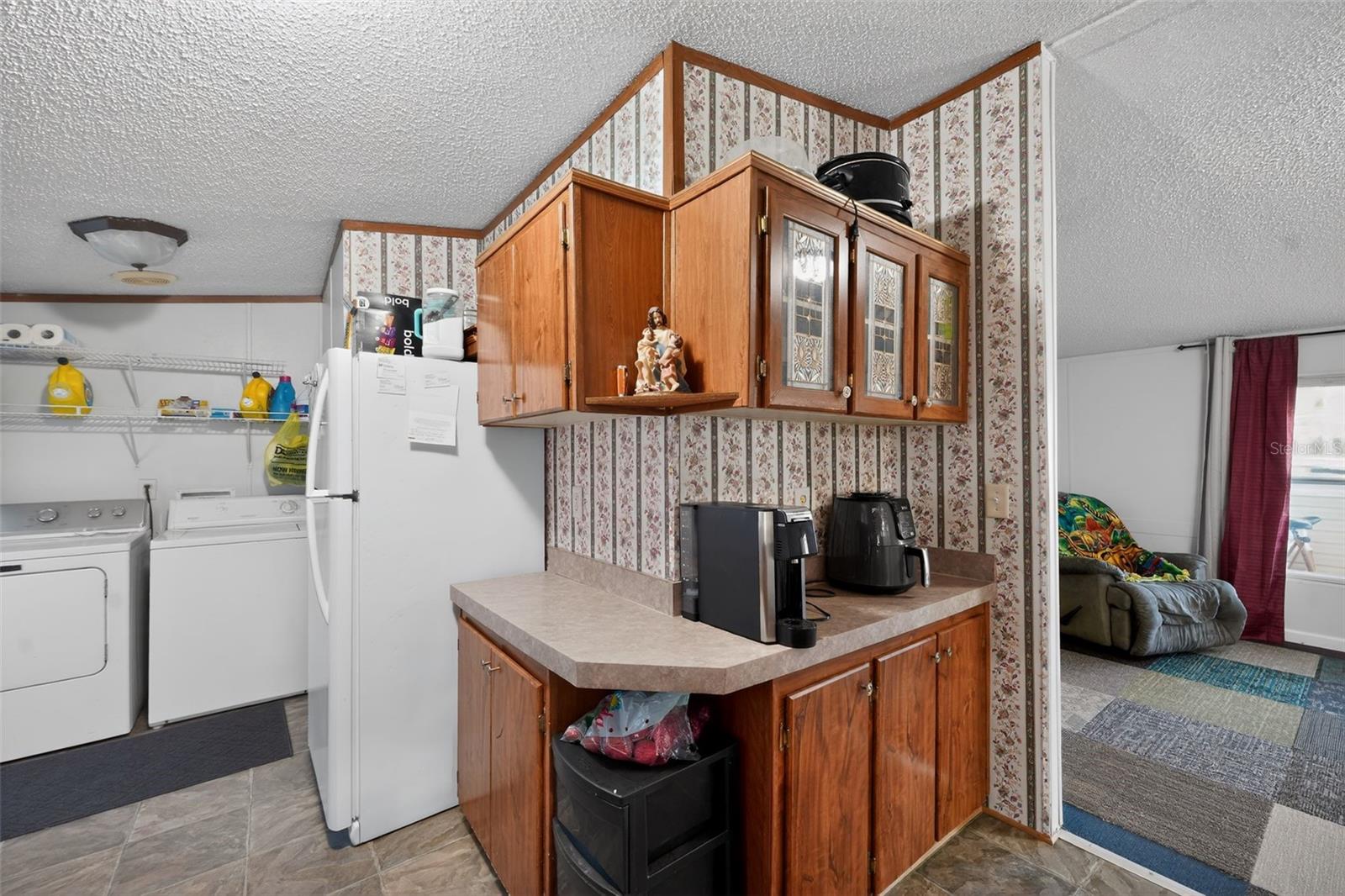 27132 NEW FRONT ST, HILLIARD, FL, 32046