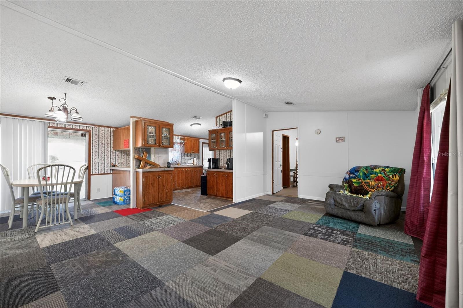 27132 NEW FRONT ST, HILLIARD, FL, 32046