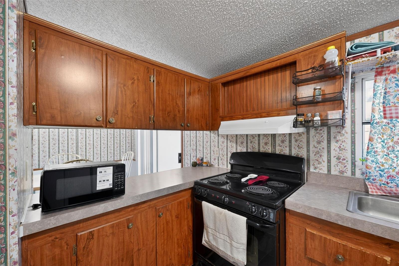 27132 NEW FRONT ST, HILLIARD, FL, 32046