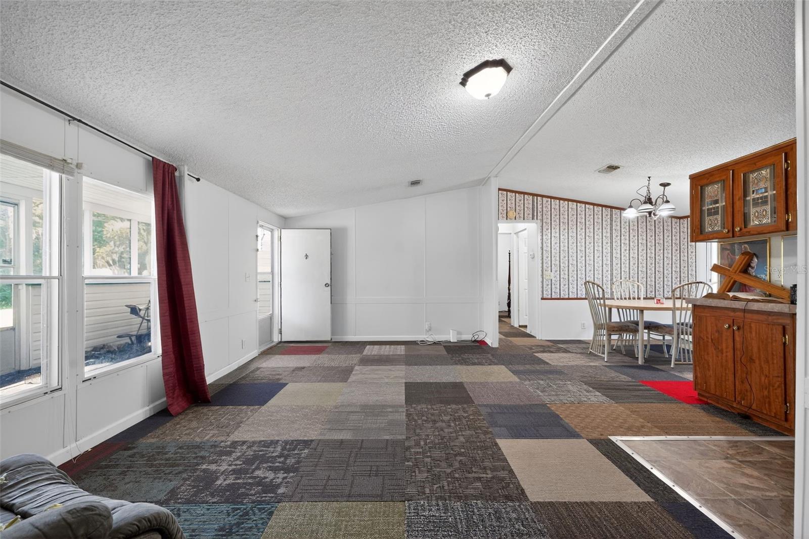 27132 NEW FRONT ST, HILLIARD, FL, 32046