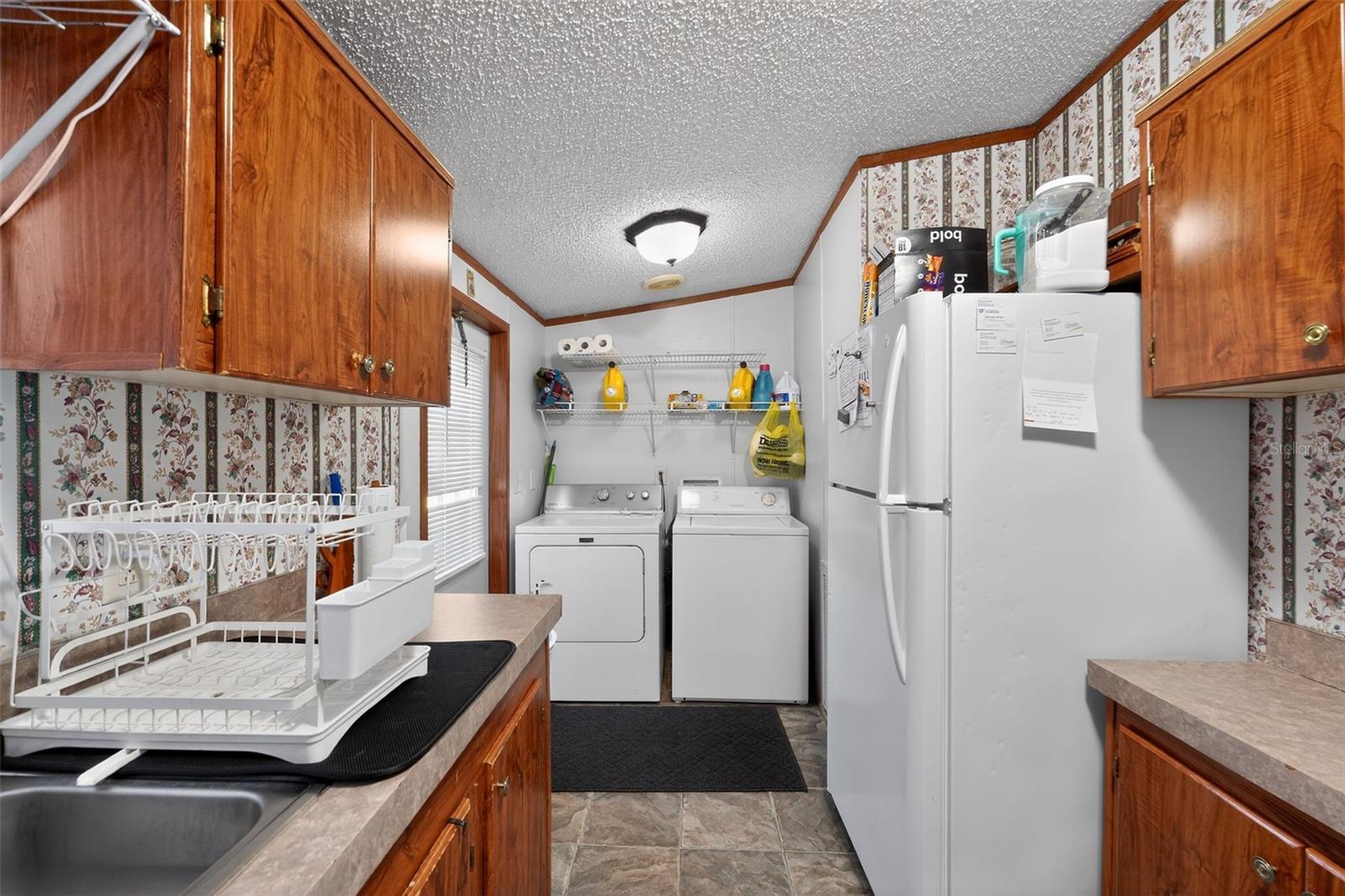 27132 NEW FRONT ST, HILLIARD, FL, 32046