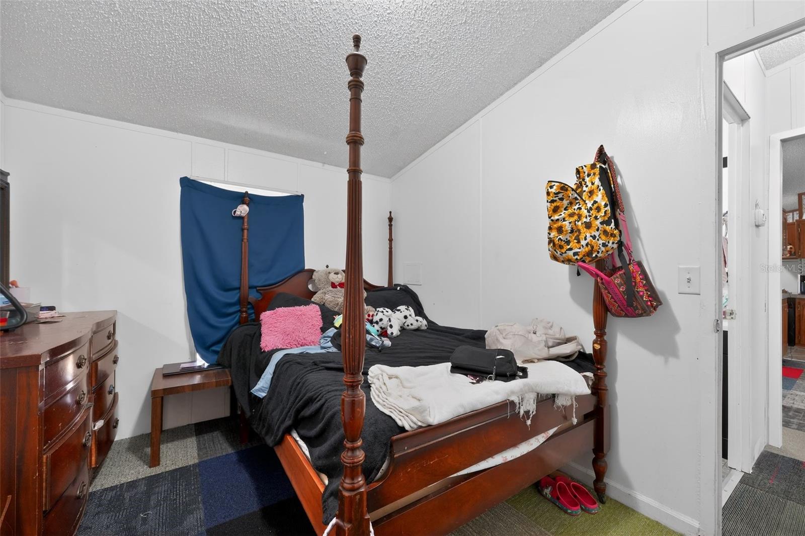 27132 NEW FRONT ST, HILLIARD, FL, 32046