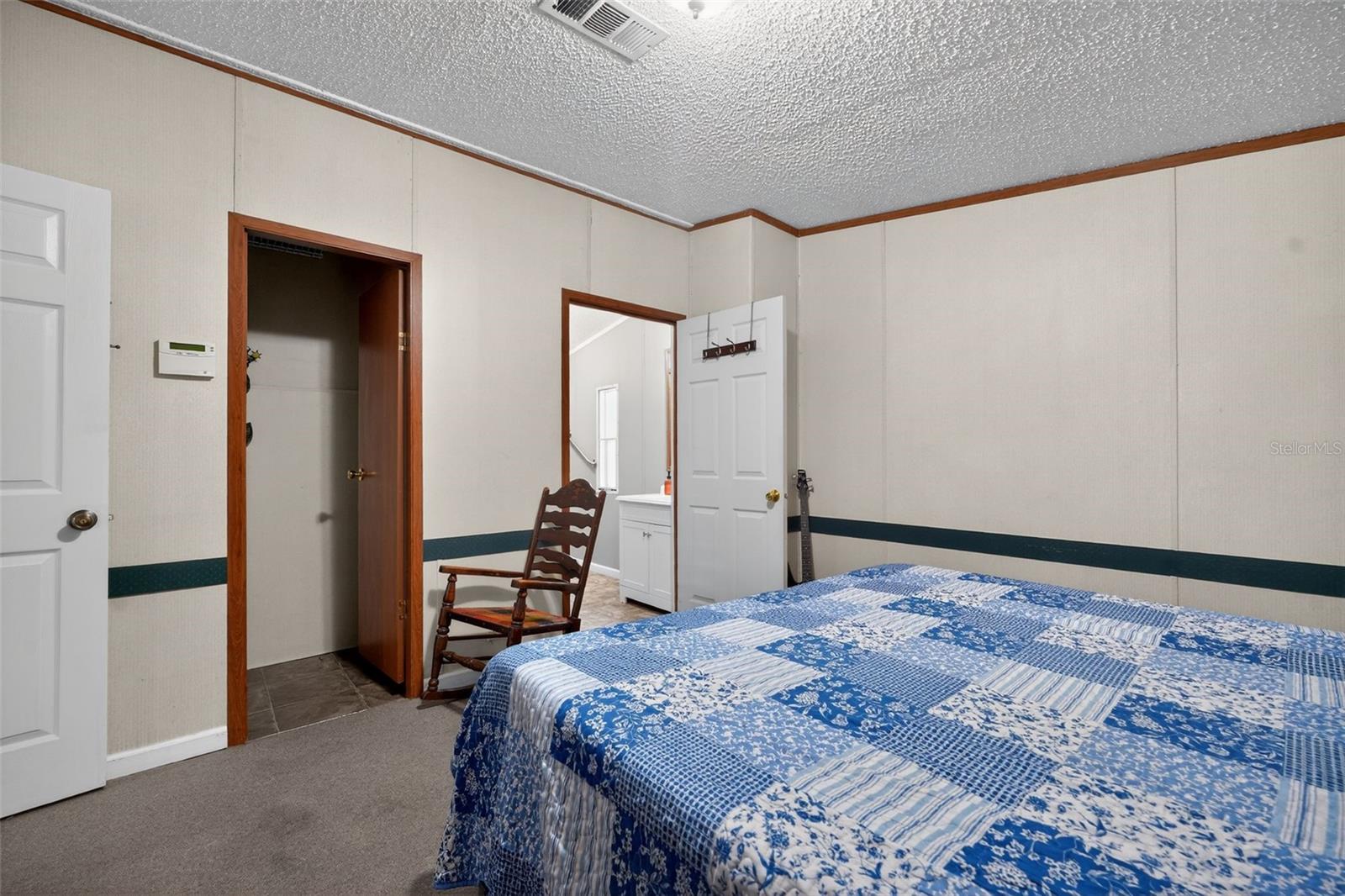 27132 NEW FRONT ST, HILLIARD, FL, 32046